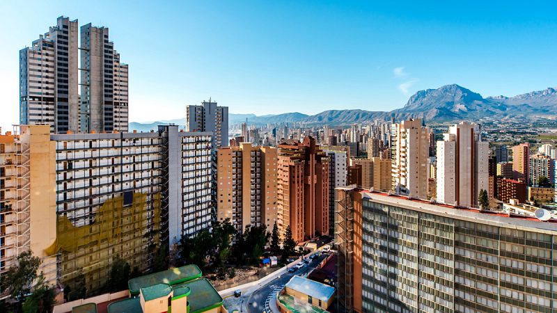 El euríbor cierra abril en el -0,010% y encadena tres meses en terreno negativo