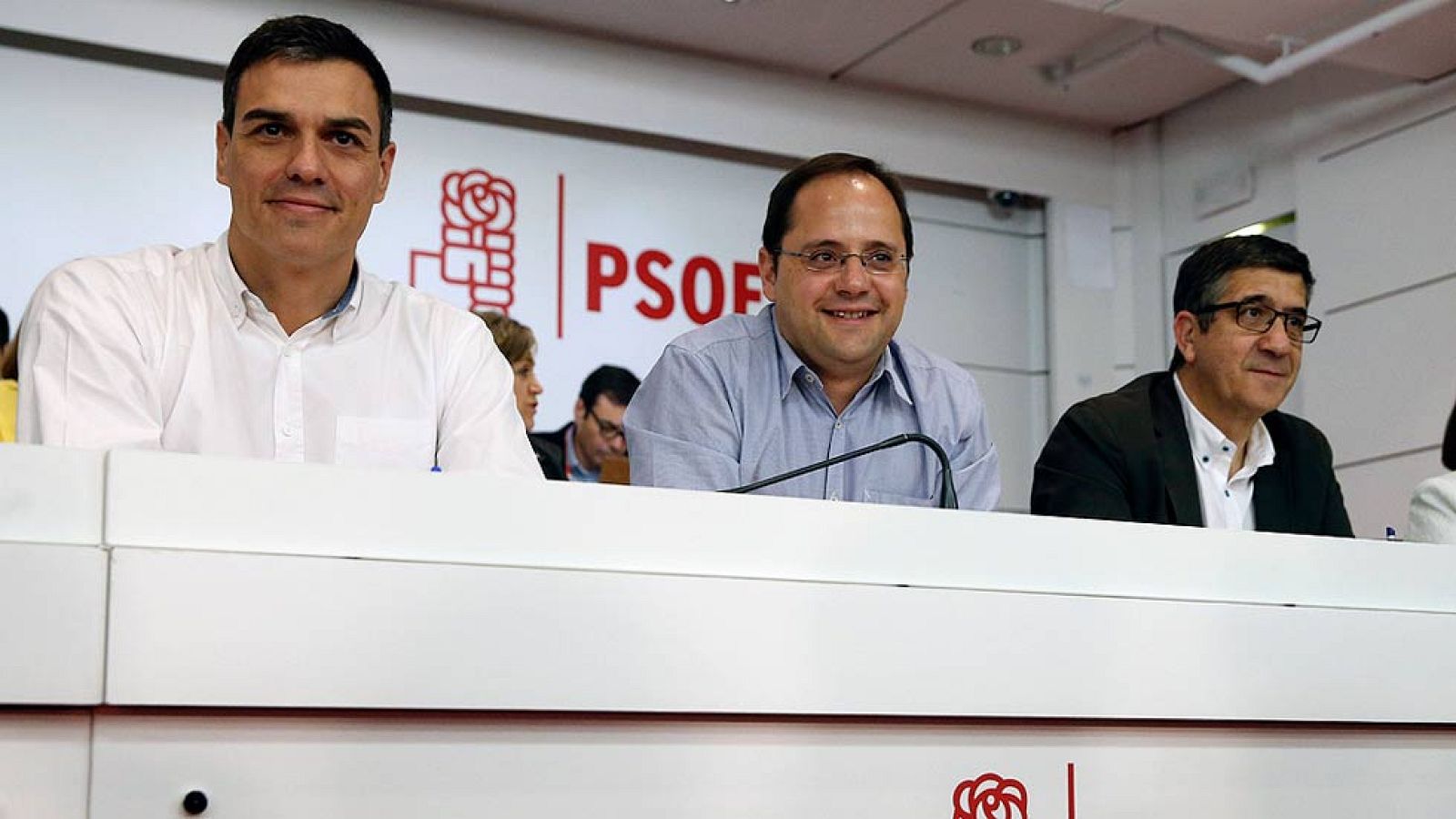 Sánchez pide al PSOE "unidad y confianza"