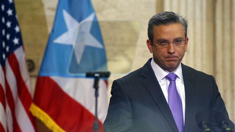 Puerto Rico anuncia el primer impago masivo de deuda de su historia