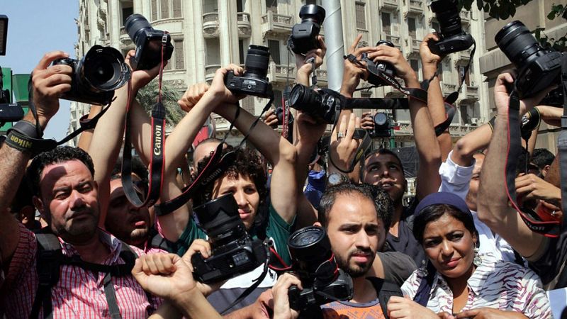 Las ONG denuncian que la lucha antiterrorista enmascara los ataques a la libertad de prensa