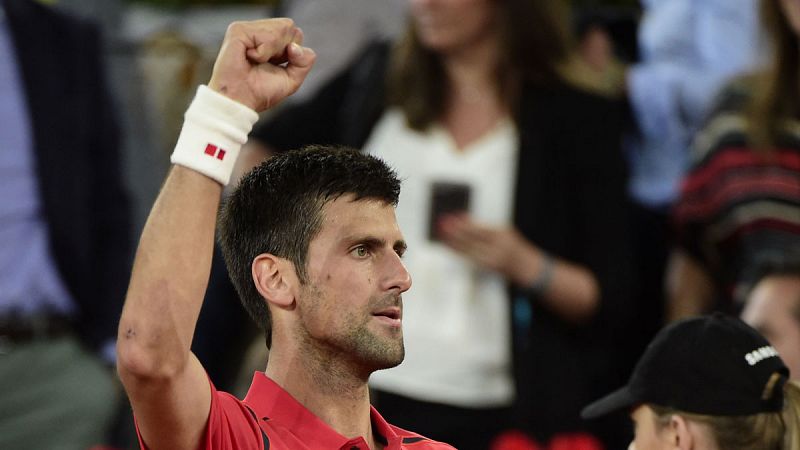 Djokovic vence a Raonic y se cita con Nishikori en semifinales