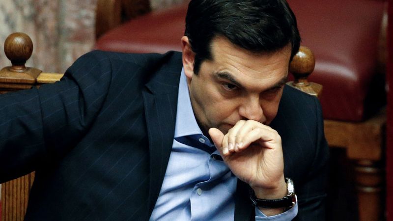 El Parlamento griego aprueba las reformas de las pensiones y fiscal ante el descontento de la calle