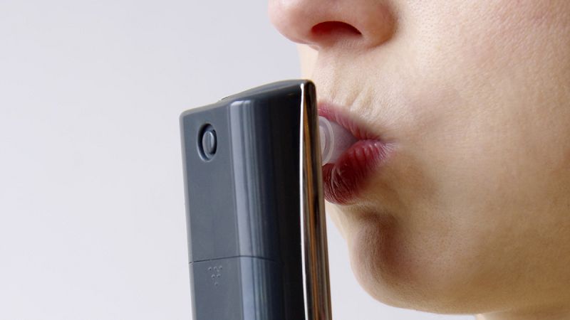 Crean una nariz artificial que detecta el cáncer de pulmón a través del aliento