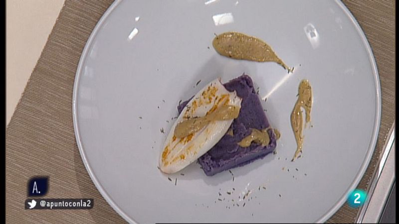 Receta de Parmentier de patata violeta con chipirones