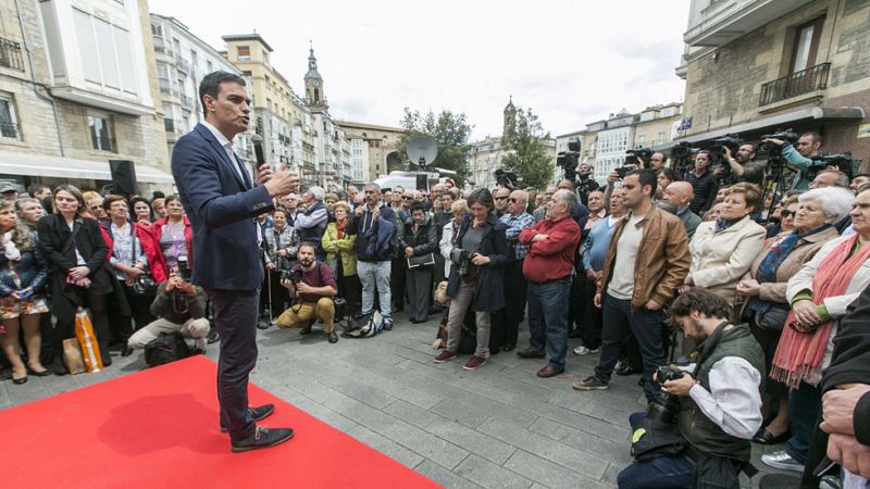 Sánchez: "España no merece ser gobernada ni por la pereza de Rajoy ni por la intransigencia de Iglesias"