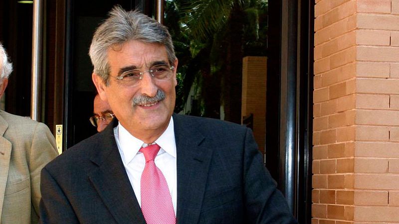 La Fiscalía pide penas de prisión para dos exalcaldes y siete exconcejales de Orihuela en el 'caso Brugal'