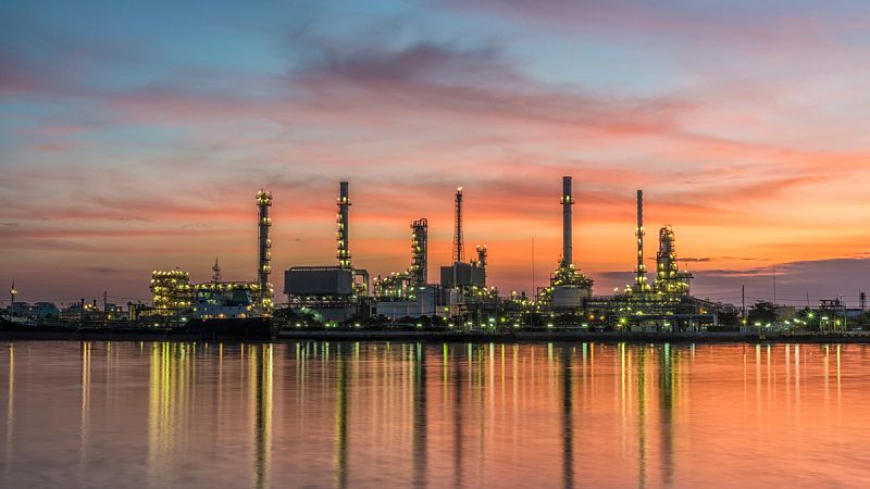La OPEP incrementó su producción de petróleo en abril tras el fallido intento de congelarla en la reunión de Doha
