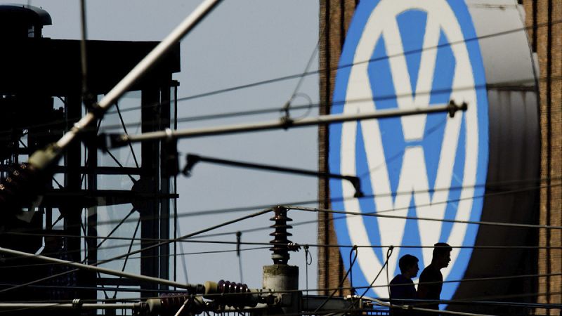 Volkswagen pagará 3.950 euros brutos a sus 120.000 empleados en Alemania por su "fuerte compromiso"