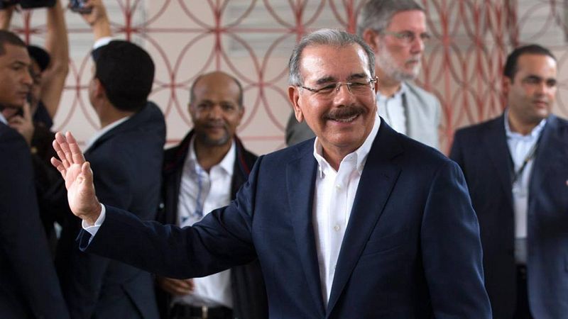 El presidente Medina vuelve a ganar las elecciones en la República Dominicana