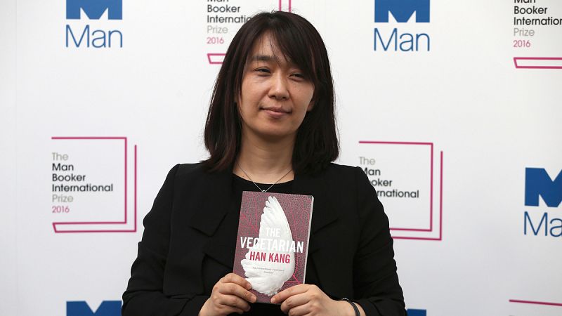 La surcoreana Han Kang gana el Man Booker Internacional con su libro 'The Vegetarian'