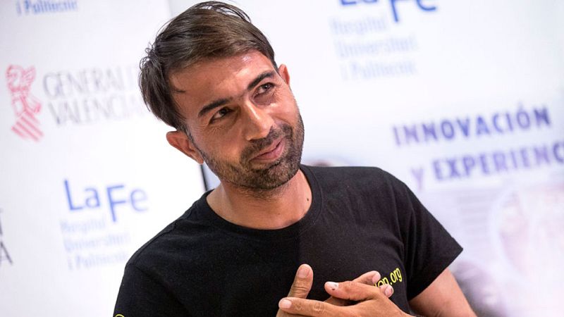 La familia de Osman, el niño refugiado con parálisis cerebral, inicia los trámites para solicitar asilo en España