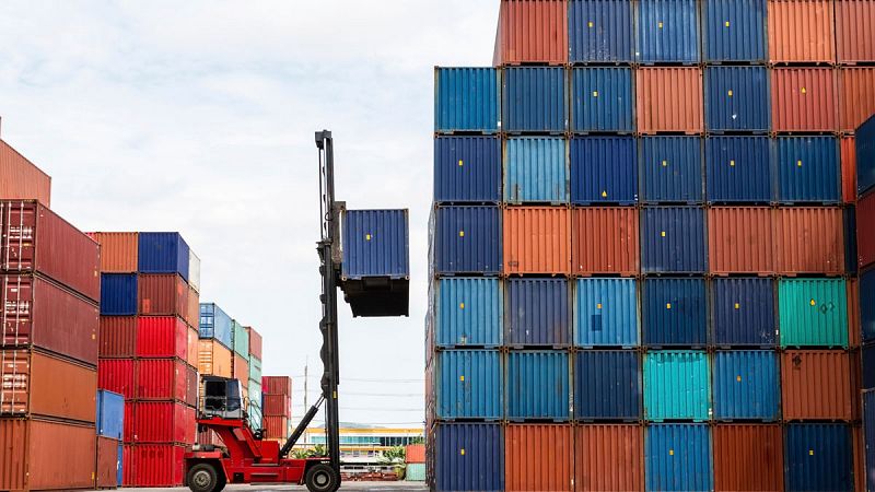 El récord de las exportaciones en el primer trimestre reduce un 10,5% el déficit comercial