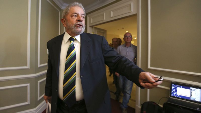 Lula da Silva: "Me arrepiento de los casos de corrupción"