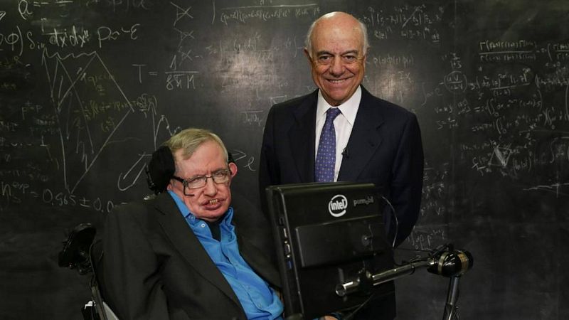 Stephen Hawking recibe el Premio Fundación BBVA Fronteras del Conocimiento