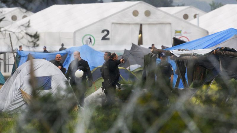 Idomeni, un desalojo sin testigos