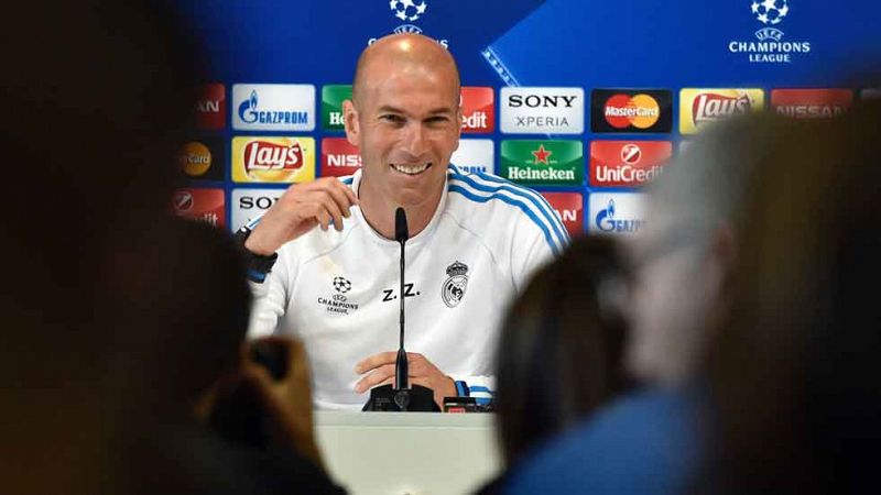 Zidane: "Me queda muchísimo para ser un entrenador importante"