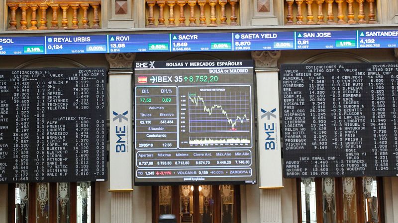 El IBEX 35 sube un 2,34% y supera los 8.900 puntos impulsado por el sector financiero