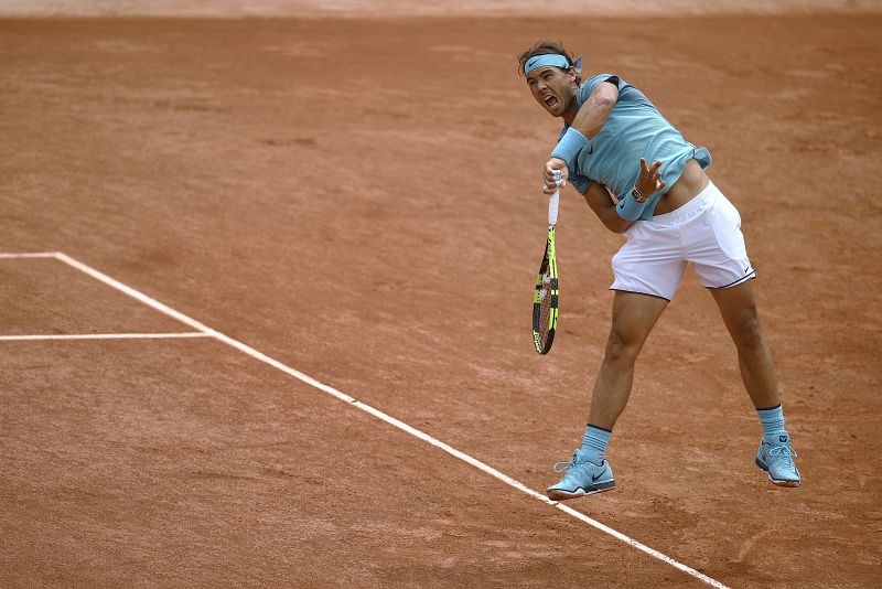 Nadal devora a Bagnis y ya está en tercera ronda en París