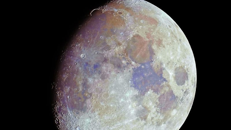 Asteroides pudieron llevar agua al interior de la Luna, según un estudio