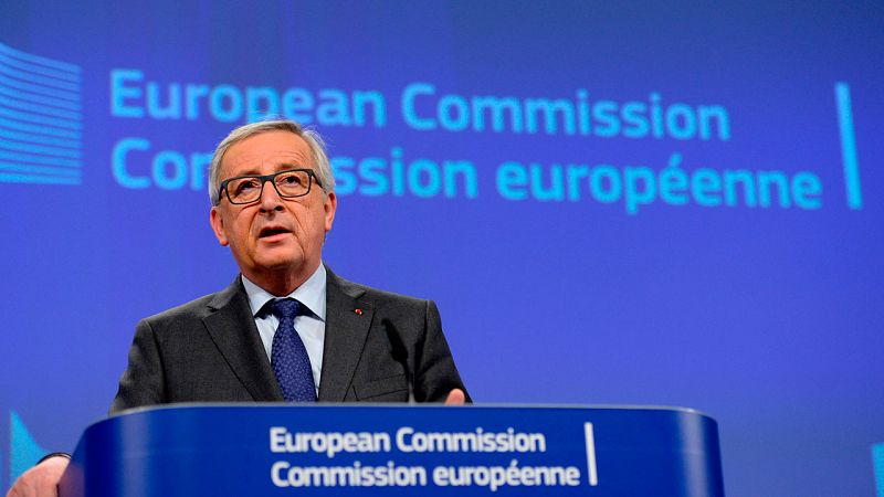 Bruselas propondrá ampliar el Plan Juncker más allá de 2018 tras movilizar unos 100.000 millones en su primer año