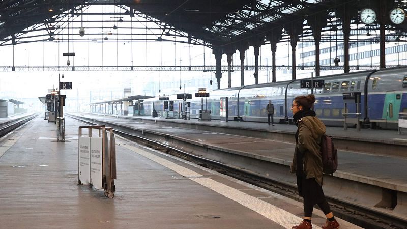 La compañía ferroviaria SNCF cifra en un 17% el seguimiento de la huelga en Francia