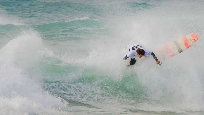 Dos espaoles en la Ronda Europa QS de Longboard, de la liga mundial de surf