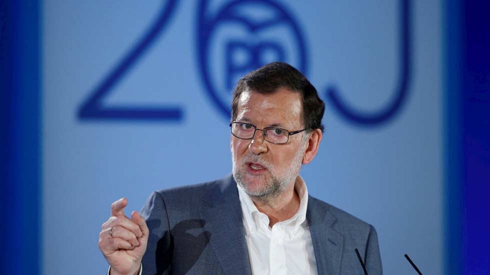 Rajoy: "Vamos a bajar los impuestos, es lo que nos diferencia de los demás"