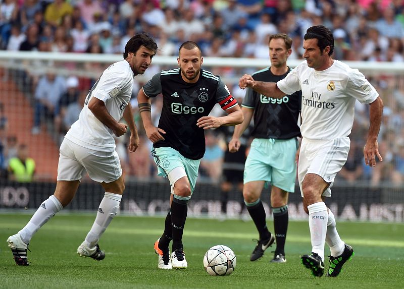 Raúl vuelve a vestirse de blanco en el Bernabéu en un partido benéfico