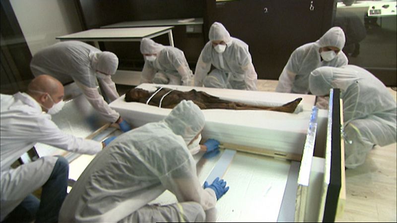 Escanean cuatro momias del Museo Arqueológico