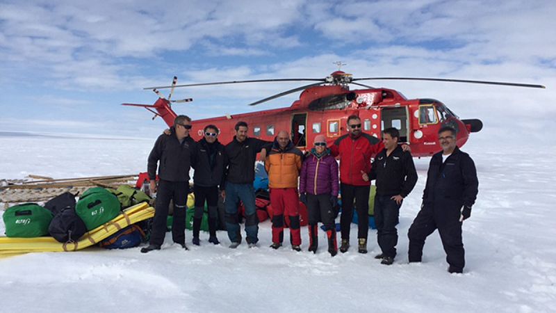 La Expedición del Trineo de Viento conquista la cumbre de hielo de Groenlandia a 3.205 metros de altitud