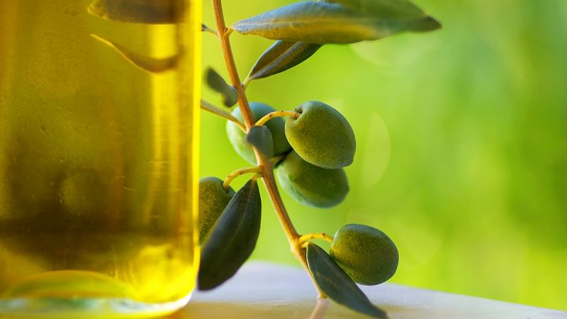 El aceite de oliva virgen extra reduce la inflamación de las articulaciones
