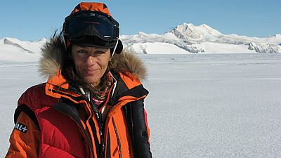 Tolerancia cero -  Chus Lago: 'Sobre huellas de gigantes' - Escuchar ahora