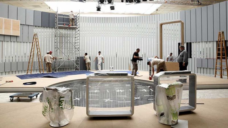 Los partidos pactan todo para el debate a cuatro y ubican a Rajoy e Iglesias en los extremos del plató