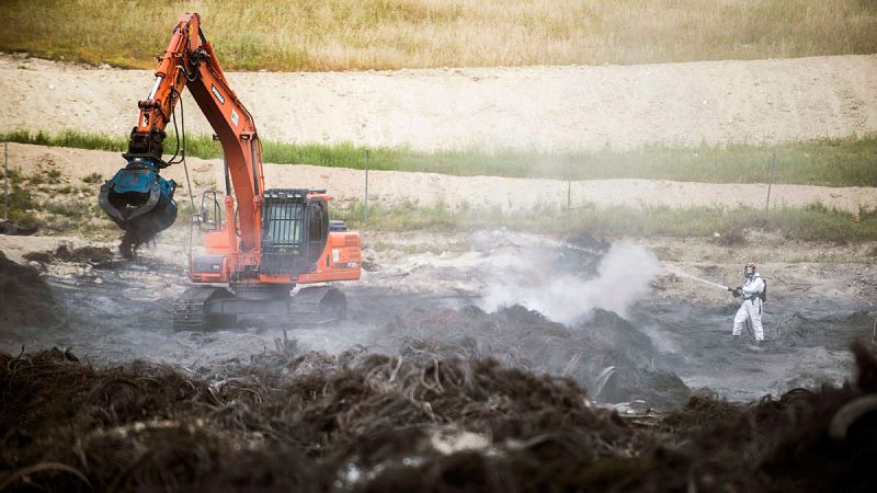 La Guardia Civil da por seguro que hubo varios focos en el incendio de Seseña e investiga a empresarios