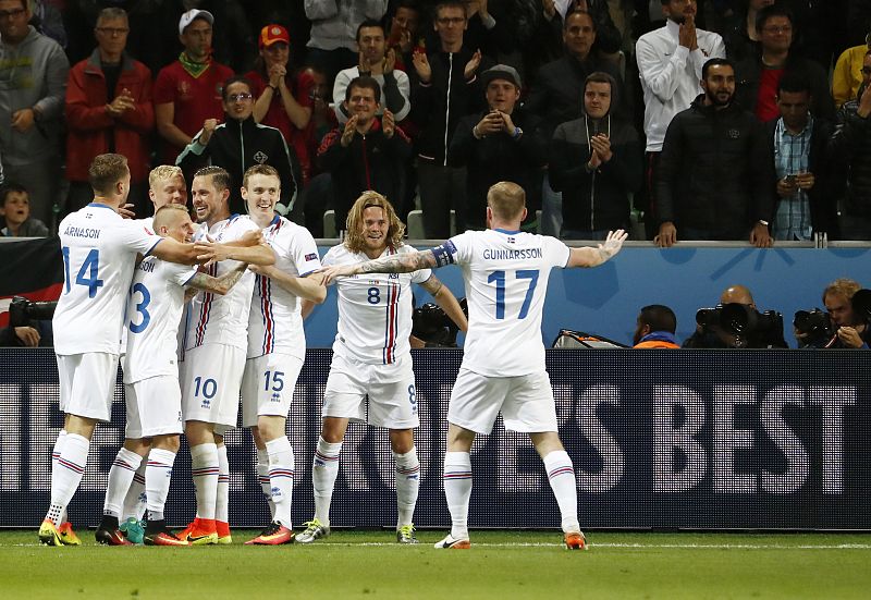 Islandia da la campanada de la primera jornada al empatar contra Portugal