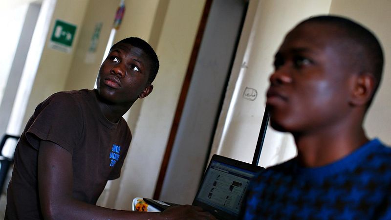 Nueve de cada diez niños que llegan a Europa por el Mediterráneo central hacen el viaje solos