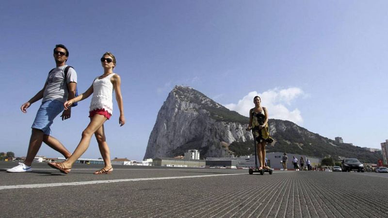 El Gobierno rechaza la visita de Cameron a Gibraltar para hacer campaña contra el 'Brexit'
