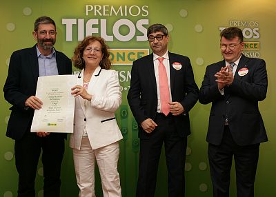 Radio 5 recoge el Premio Tiflos de Periodismo de la ONCE por un reportaje de 'La estación azul de los niños'
