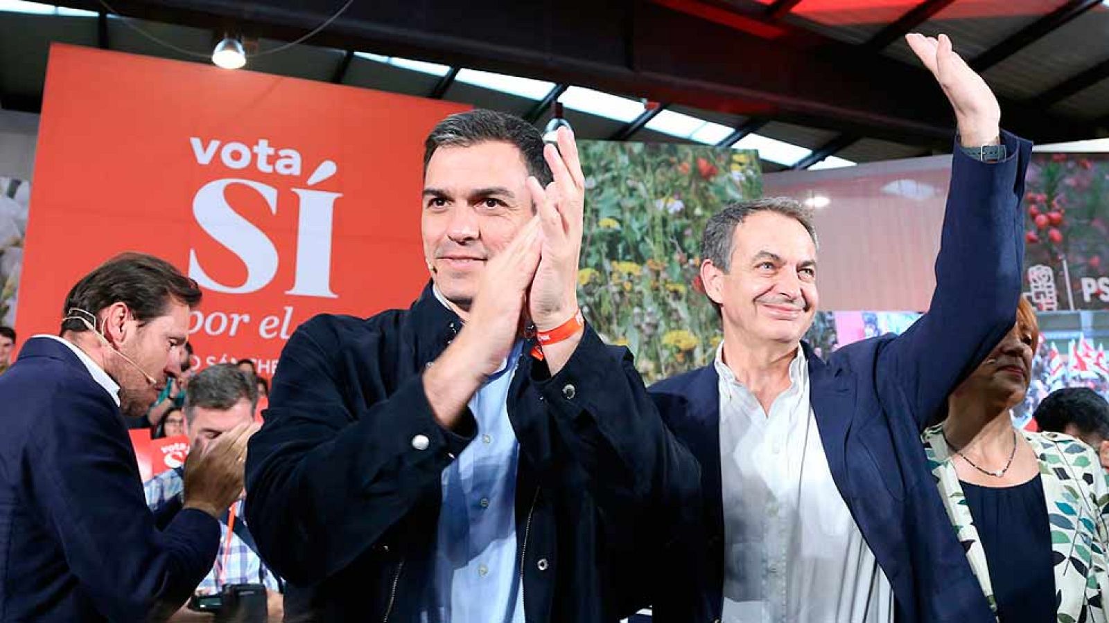 Zapatero agradece a Iglesias sus "palabras amables" y las interpreta como un reconocimiento al PSOE | Ver
