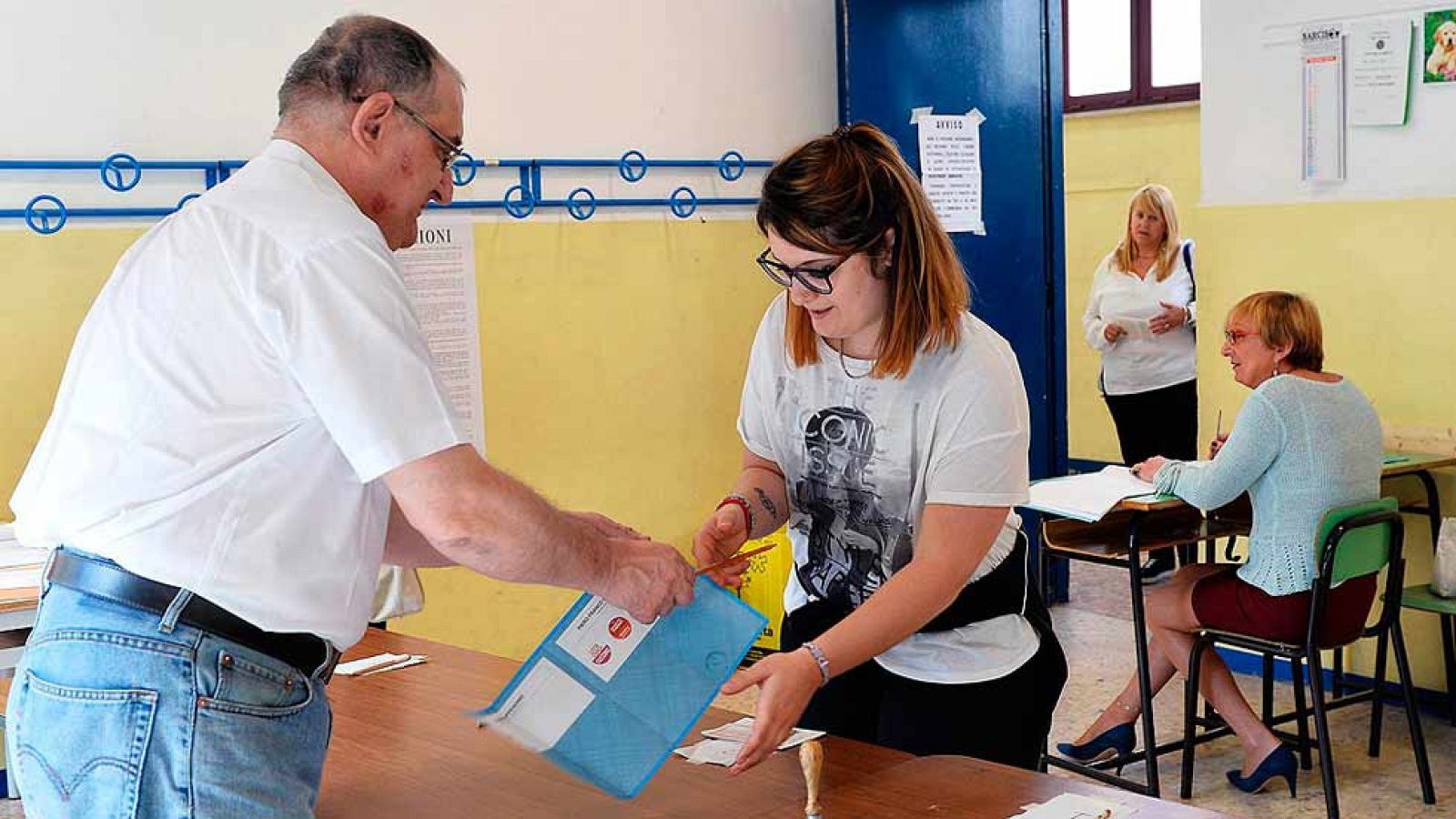 Italia celebra la segunda vuelta para la alcaldía de las principales ciudades - Informativo 24h | Ver