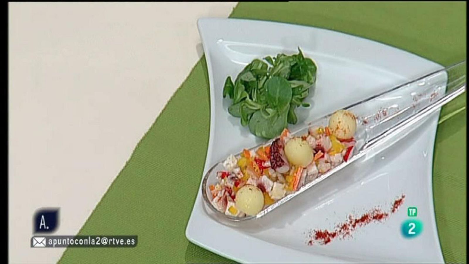 A punto con La 2 - Cocina a punto - Ensalada de pulpo y compota de plátano al romero