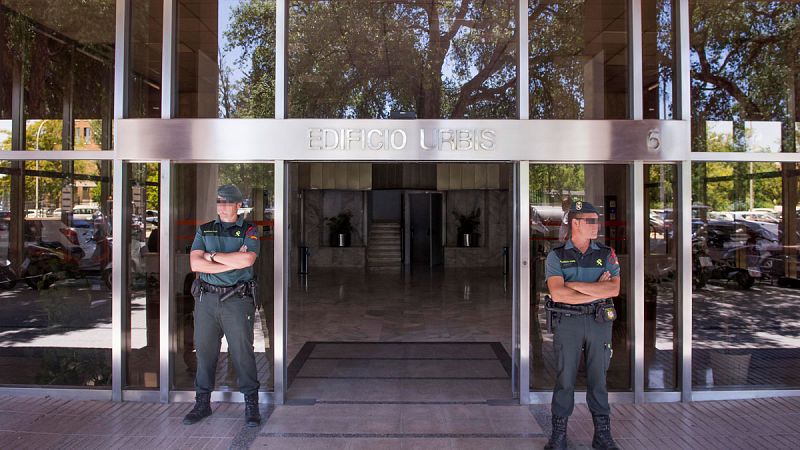 Nueve detenidos en Sevilla por fraude masivo de IVA en hidrocarburos y blanqueo de capitales