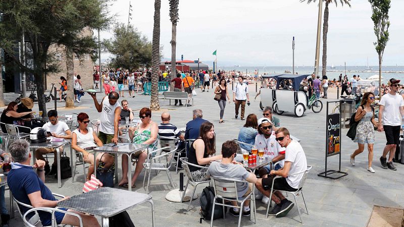 Aumenta el peso del turismo en la economía española: supuso el 12,7% del empleo en 2014 y el 10,9% del PIB