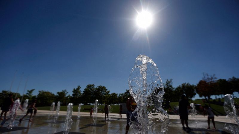 El verano será muy caluroso, salvo en el noroeste, y lloverá menos en casi toda España