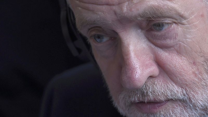 Jeremy Corbyn pierde la confianza de los laboristas británicos tras la campaña del 'Brexit'