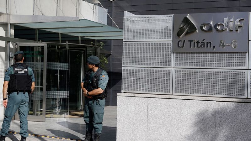 La Guardia Civil detiene a 14 personas por un presunto sobrecoste de 82 millones en obras del AVE