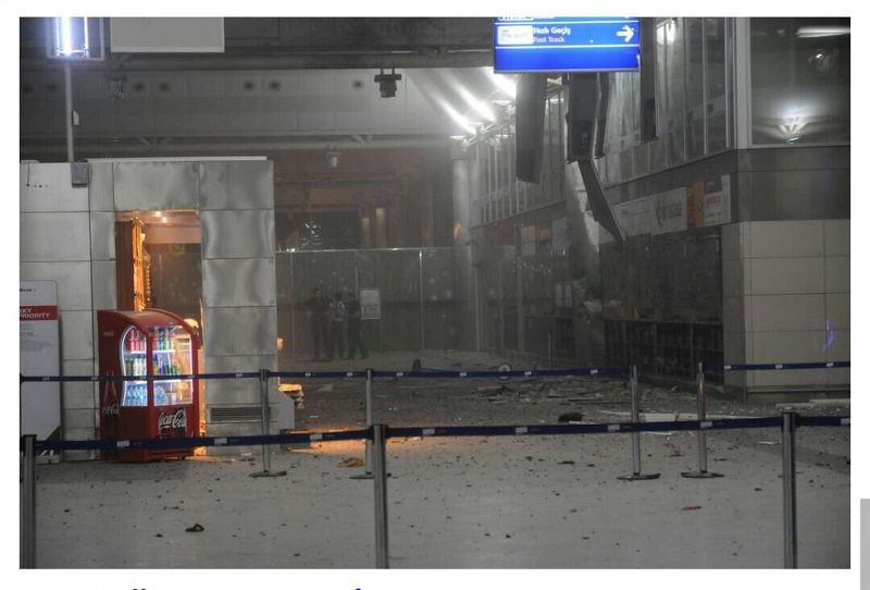 Imágenes y vídeos de los atentados en el aeropuerto de Estambul