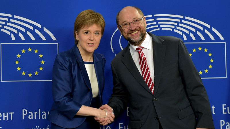 Sturgeon se reúne con las instituciones europeas en Bruselas para "fijar la posición de Escocia"