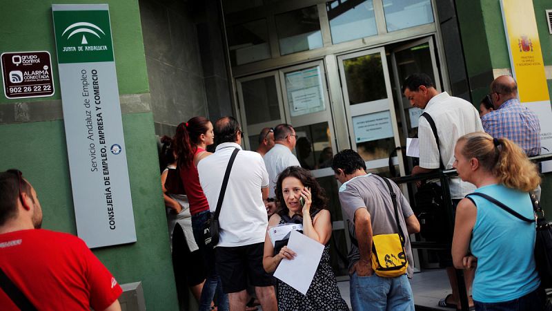 El paro registrado baja en 124.349 personas en junio hasta un total de 3.767.054 desempleados