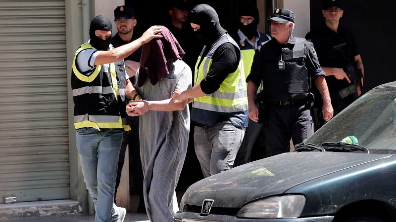 Prisión incondicional para los tres pakistaníes detenidos en Lleida por adoctrinar en el yihadismo